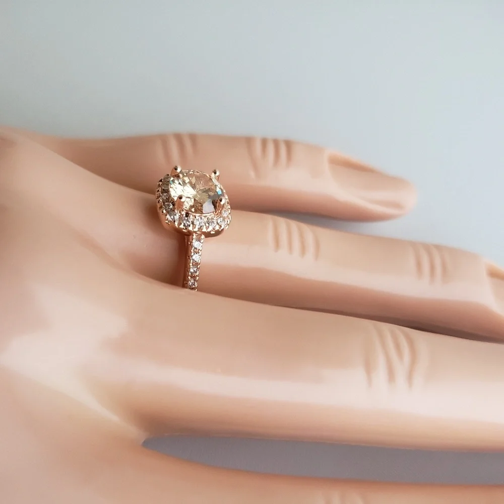 18k Morganite Ring - Picture 8 of 8